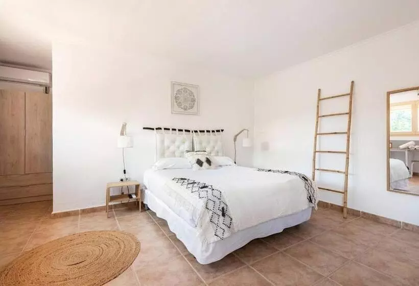 Aamiaismajoitus (B&B) Aldeamia, Forest, Mountain View, Beach At 8 Min