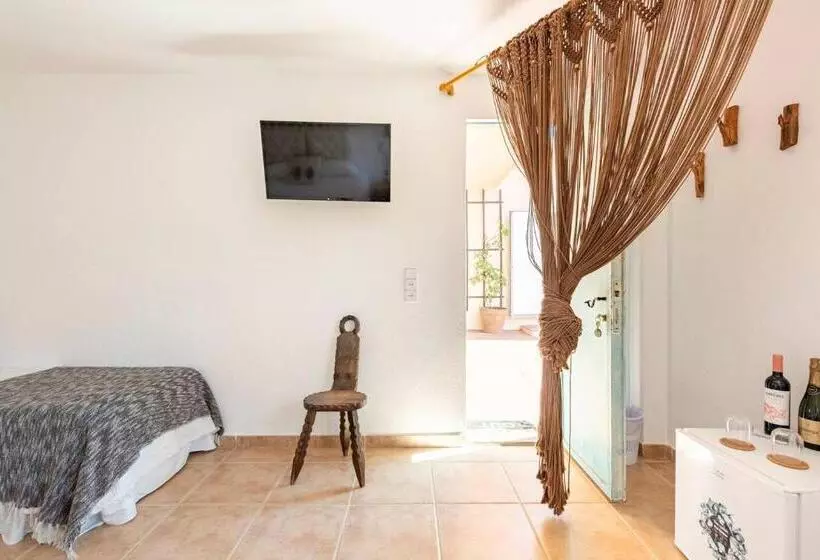 Aamiaismajoitus (B&B) Aldeamia, Forest, Mountain View, Beach At 8 Min