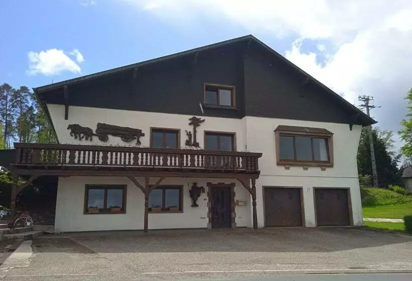 Aamiaismajoitus (B&B) La Maison De Heidi