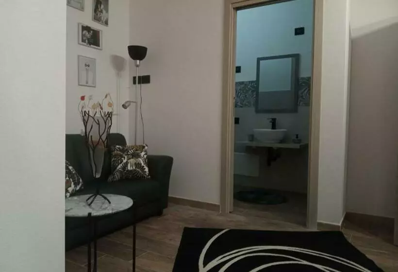 تختخواب و صبحانه Living G Room