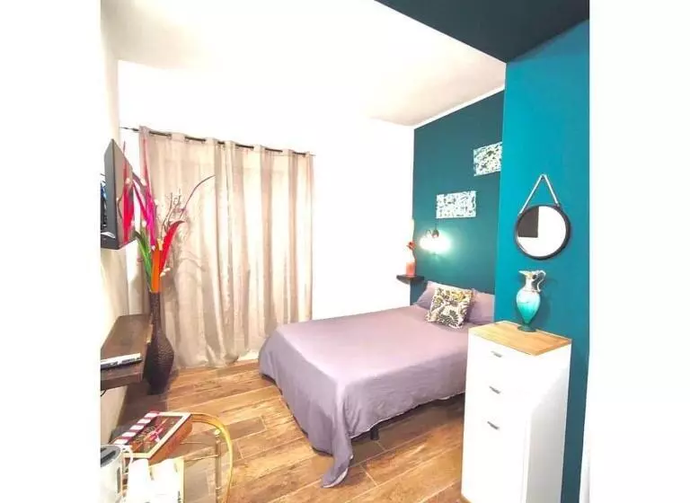 تختخواب و صبحانه Living G Room