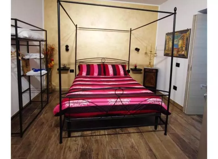 تختخواب و صبحانه Living G Room