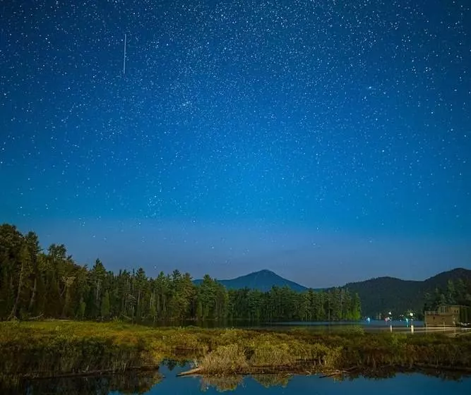 ホテル Placid Bay