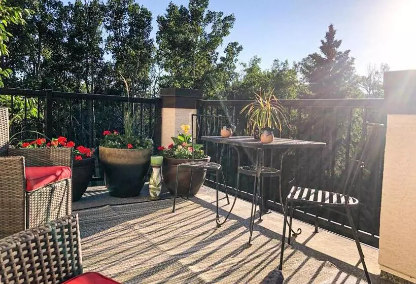 Wolf Creek Bed And Breakfast