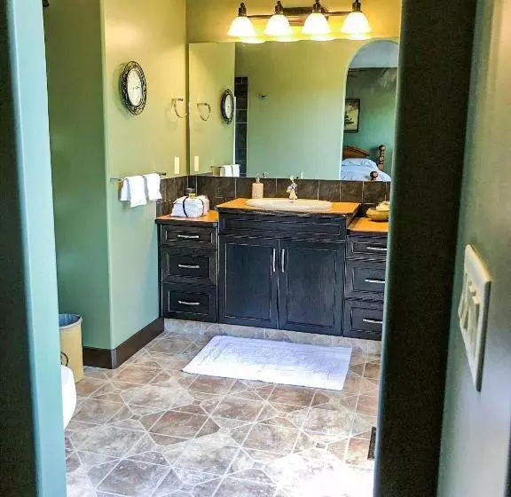 Wolf Creek Bed And Breakfast