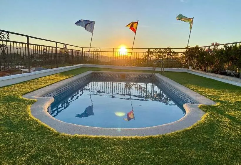 Hotelli Sierra De Huesa