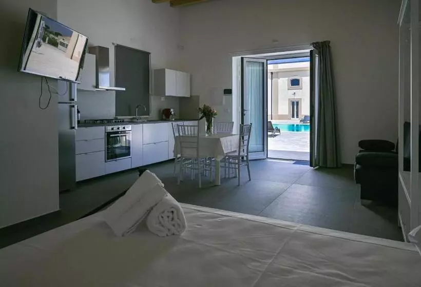 ペンション Dimora Savarino Marzamemi Suites With Pool