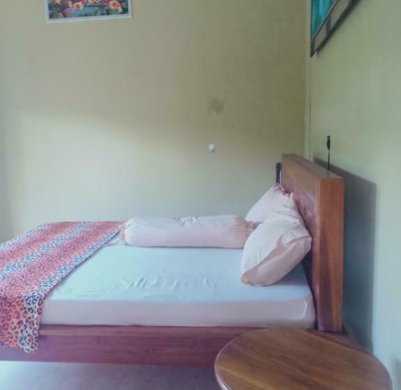 ペンション Penginapan Mongan By Sila Dharma Mesari Management