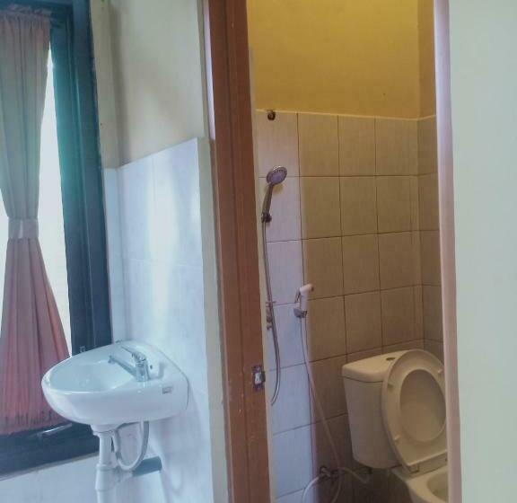 ペンション Penginapan Mongan By Sila Dharma Mesari Management