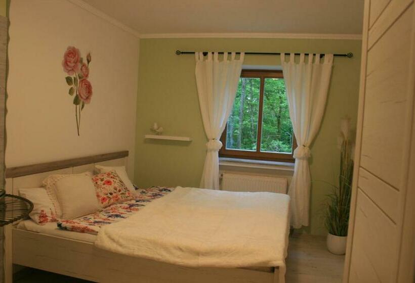 Krug S Family Hostel Und Restaurant