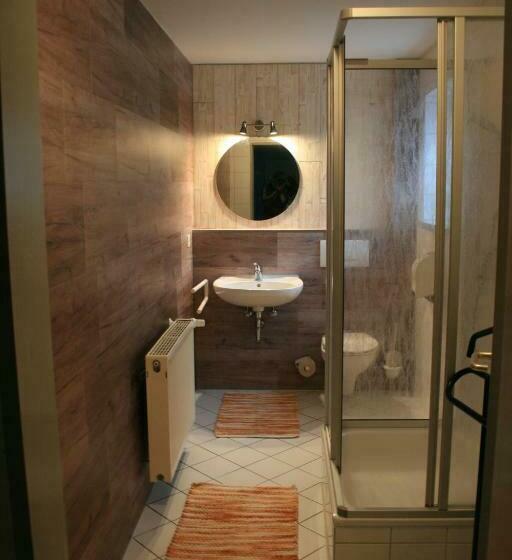 Krug S Family Hostel Und Restaurant