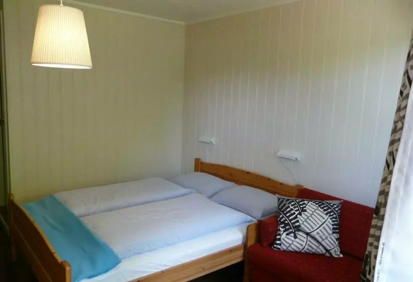 Kvamsdal Pensjonat 2