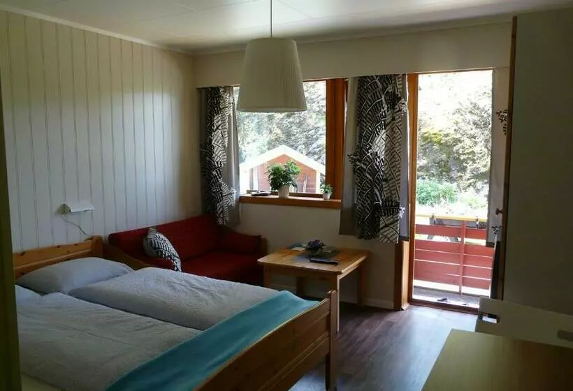 Kvamsdal Pensjonat 2