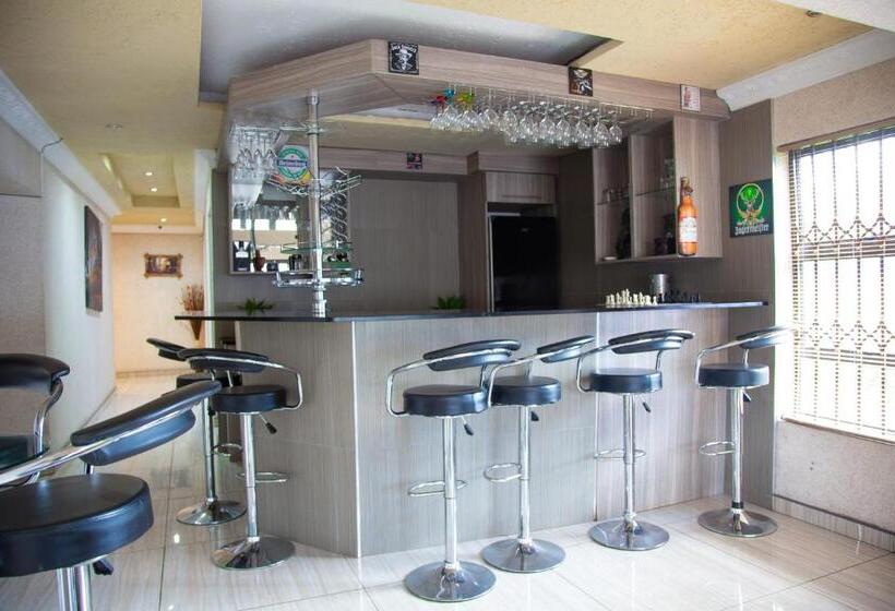 پانسیون Angelocean Guest House