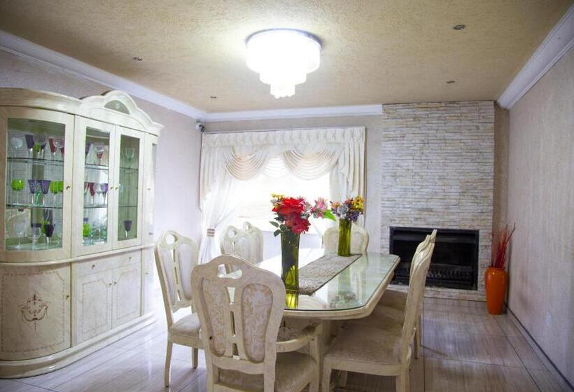 پانسیون Angelocean Guest House