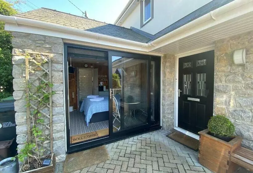 Majatalo Pinecones Cosy B&b