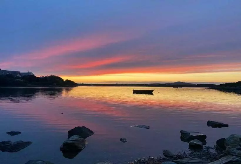 Majatalo Pinecones Cosy B&b