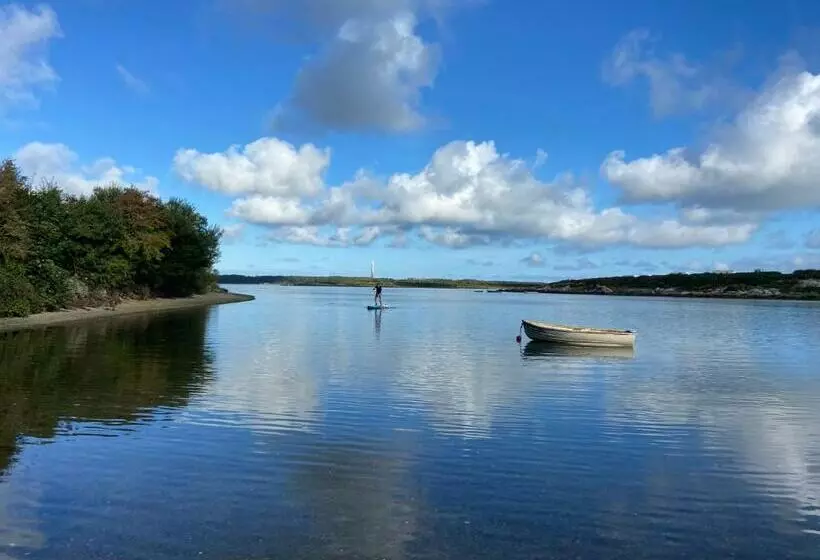 Majatalo Pinecones Cosy B&b