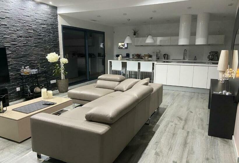 민박 Blue Diamond Room