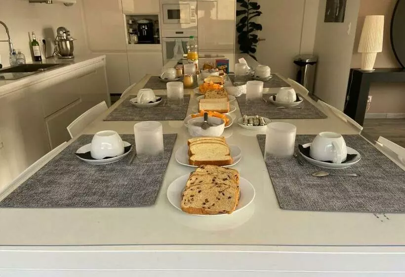 Aamiaismajoitus (B&B) Blue Diamond Room