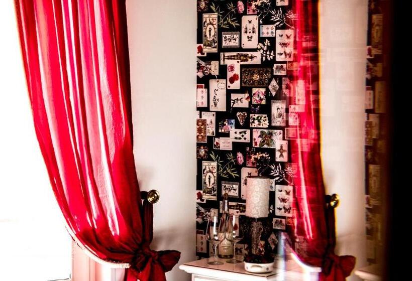 민박 La Valle Del Cristallo Wellness & Charme