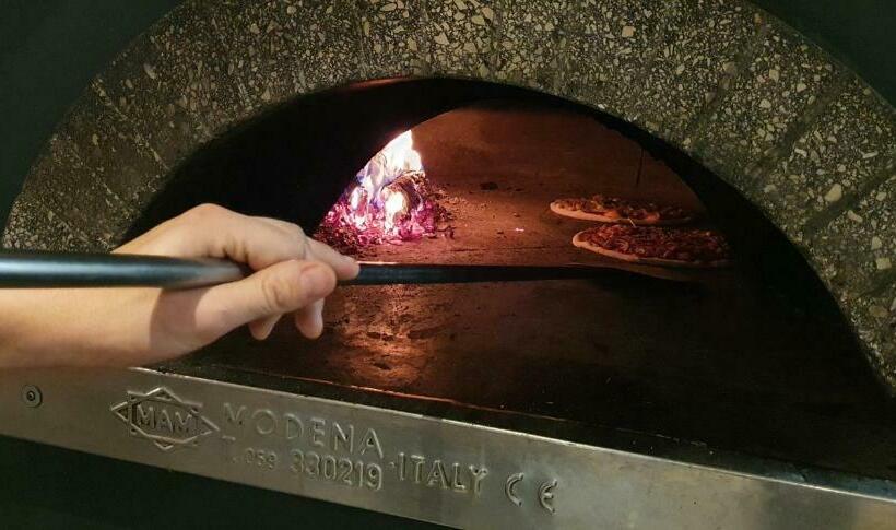 مبيت وإفطار Restaurant Sidan