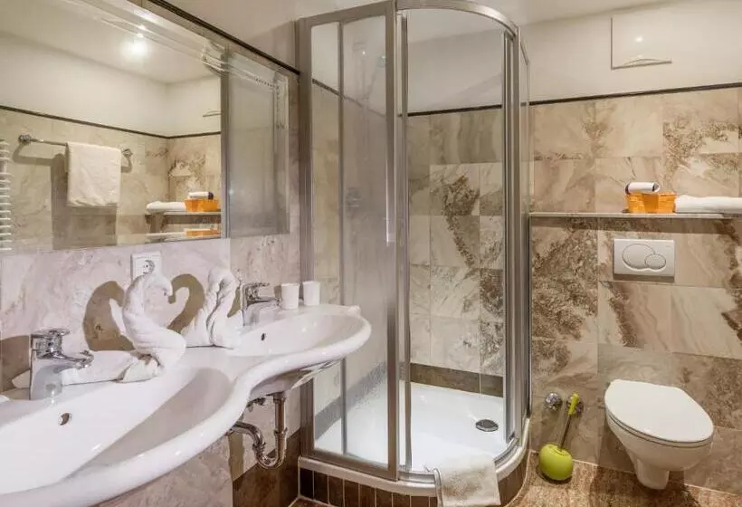 ベッドアンドブレックファースト Restaurant Sidan