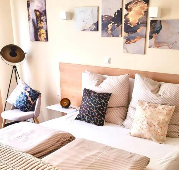 Likedaheim Apartments