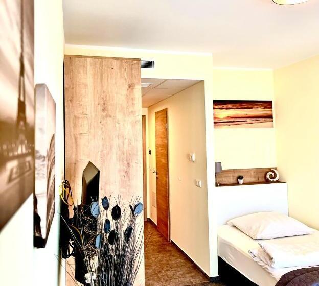 Likedaheim Apartments