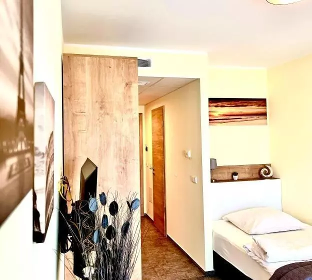 Likedaheim Apartments