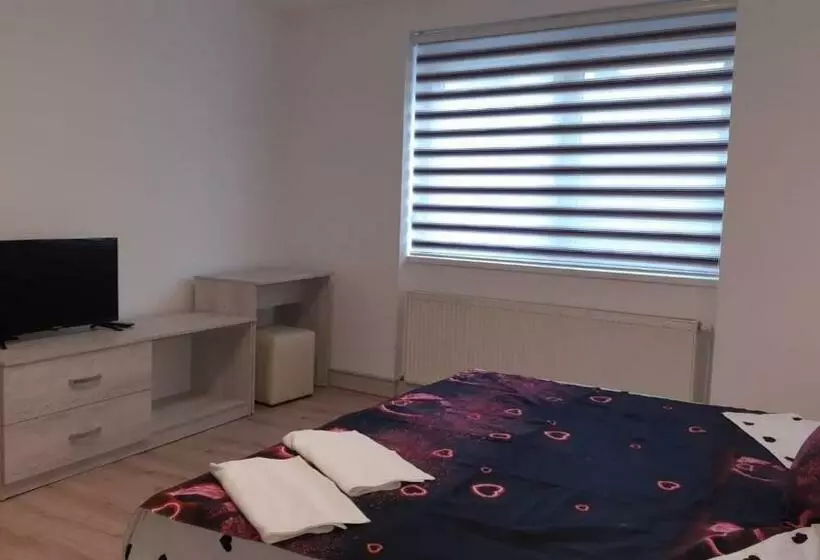 ペンション Calypso Rooms