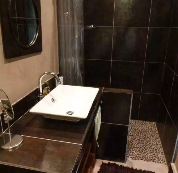 Aamiaismajoitus (B&B) Le Puits De La Foltière