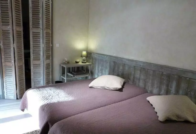 Aamiaismajoitus (B&B) Le Puits De La Foltière