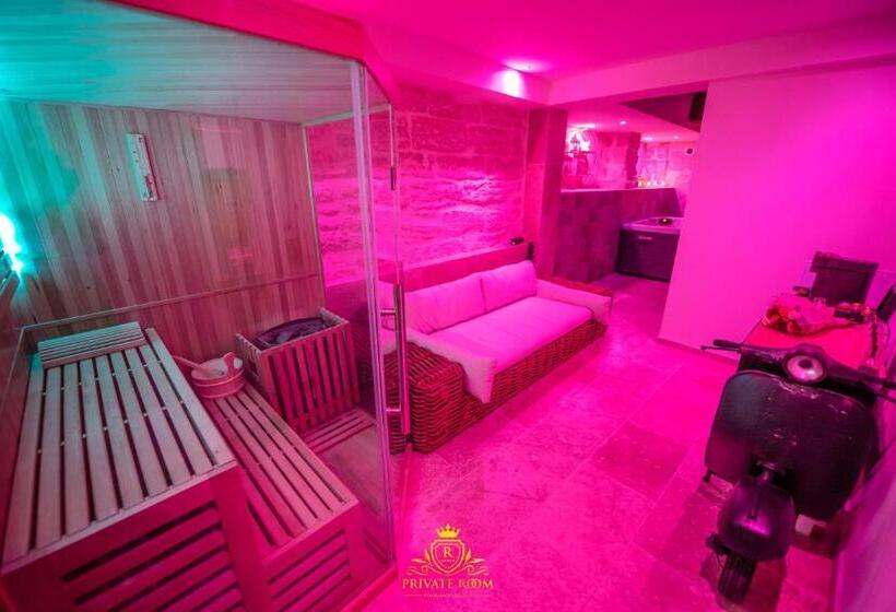 هتل L Excellence Avignon   Suite Luxe Sauna, Hammam & Jaccuzzi