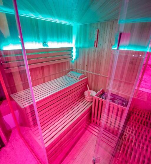 هتل L Excellence Avignon   Suite Luxe Sauna, Hammam & Jaccuzzi