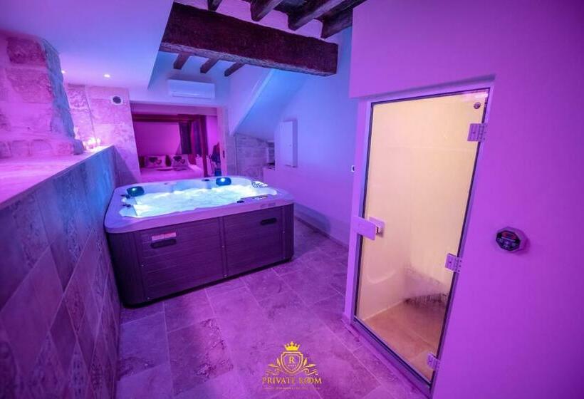 هتل L Excellence Avignon   Suite Luxe Sauna, Hammam & Jaccuzzi