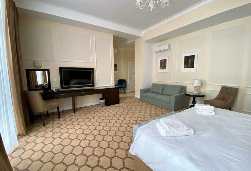 هتل Venetian Bucharest