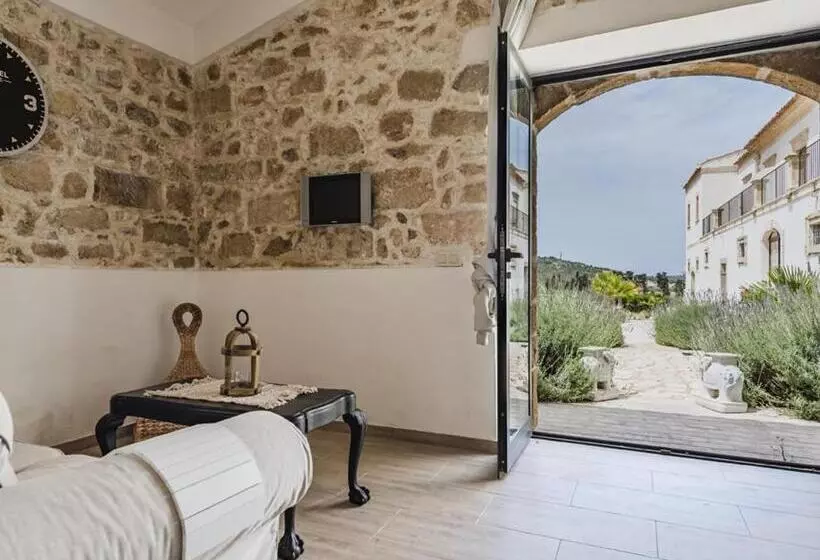 Majatalo Bramasole Charming House