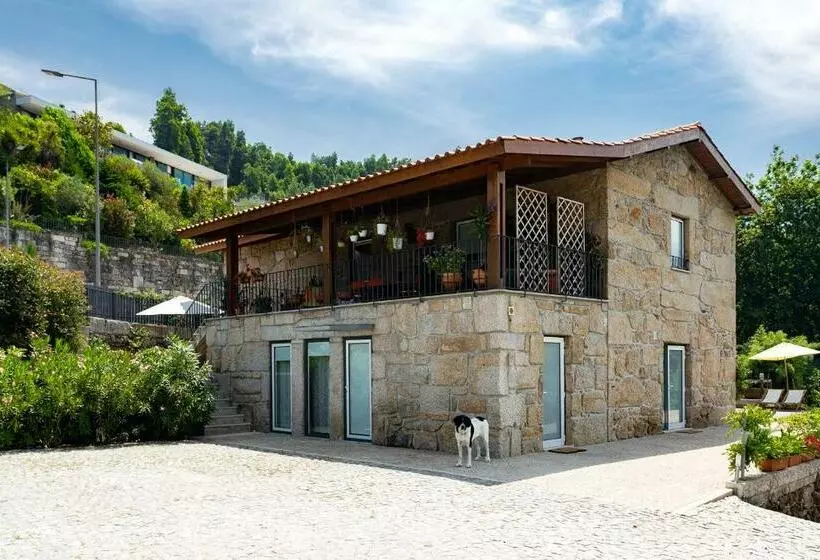 Majatalo Home, By Julieta