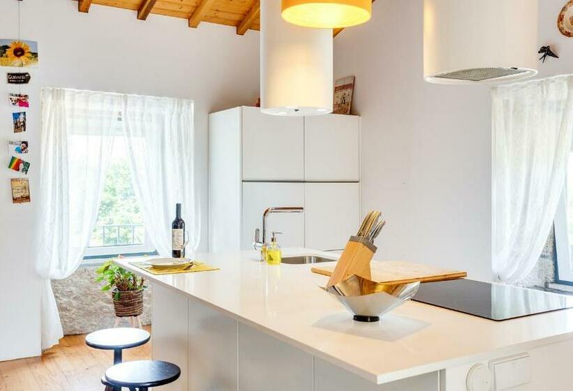 بنسيون Home, By Julieta