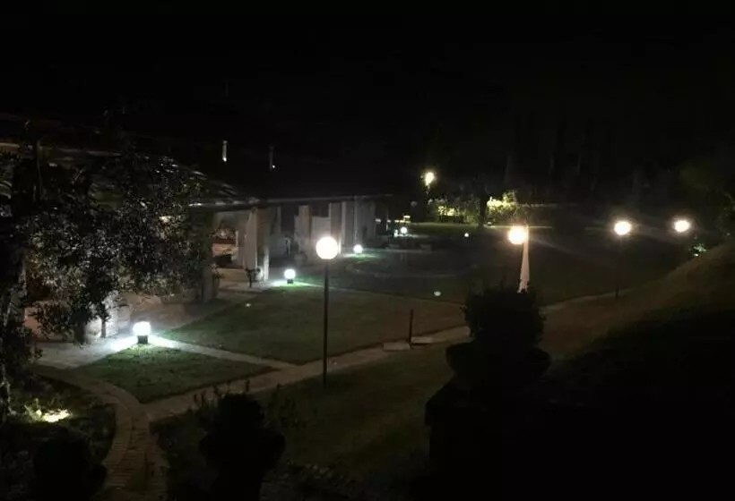 تختخواب و صبحانه Giunti Agriturismo & Camere
