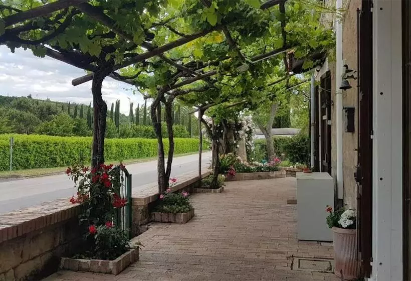 تختخواب و صبحانه Giunti Agriturismo & Camere