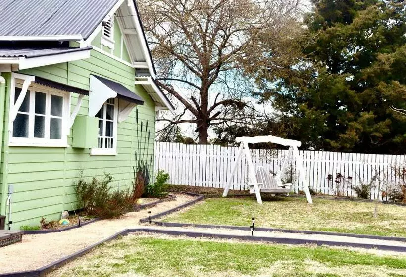 Aamiaismajoitus (B&B) Clover Cottage Uralla