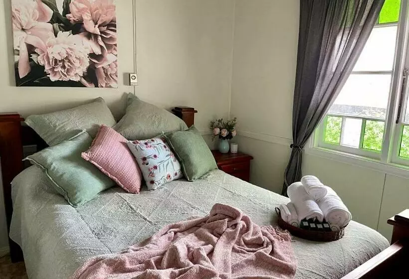 Aamiaismajoitus (B&B) Clover Cottage Uralla