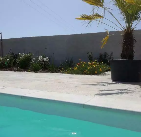 Aamiaismajoitus (B&B) Ferme Du Bois De Veude