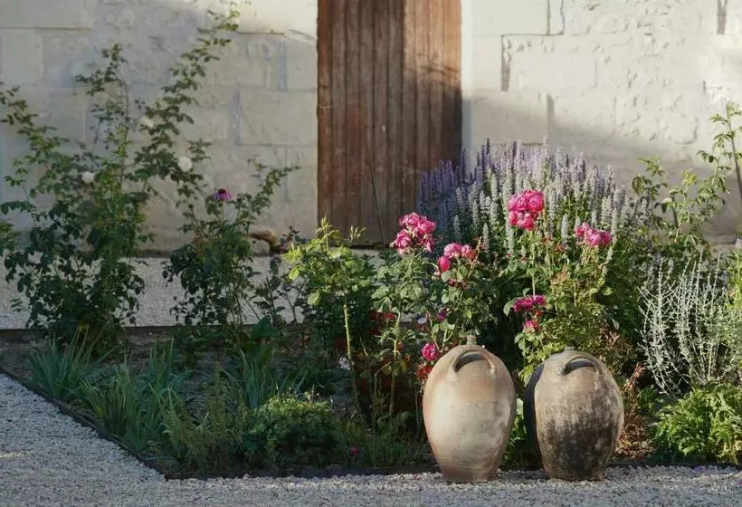 Aamiaismajoitus (B&B) Ferme Du Bois De Veude