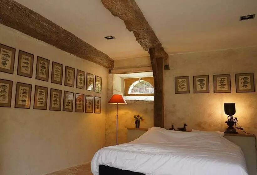 Aamiaismajoitus (B&B) Ferme Du Bois De Veude