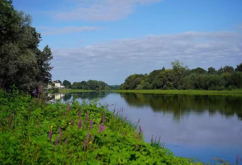 Aamiaismajoitus (B&B) Ferme Du Bois De Veude