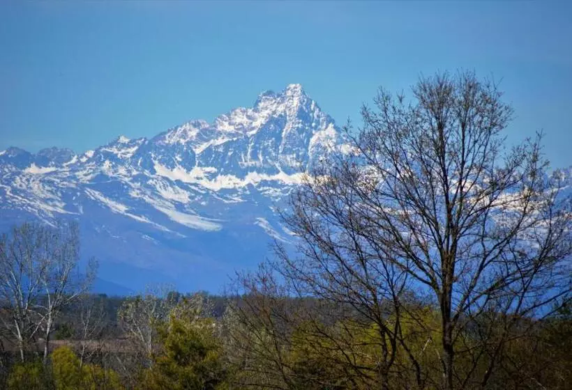 Aamiaismajoitus (B&B) Il Casotto Nelle Langhe