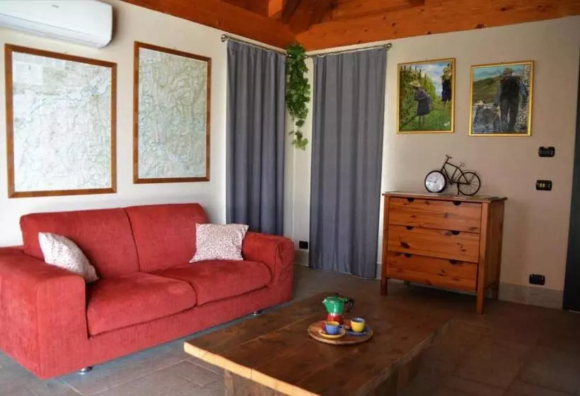 Aamiaismajoitus (B&B) Il Casotto Nelle Langhe